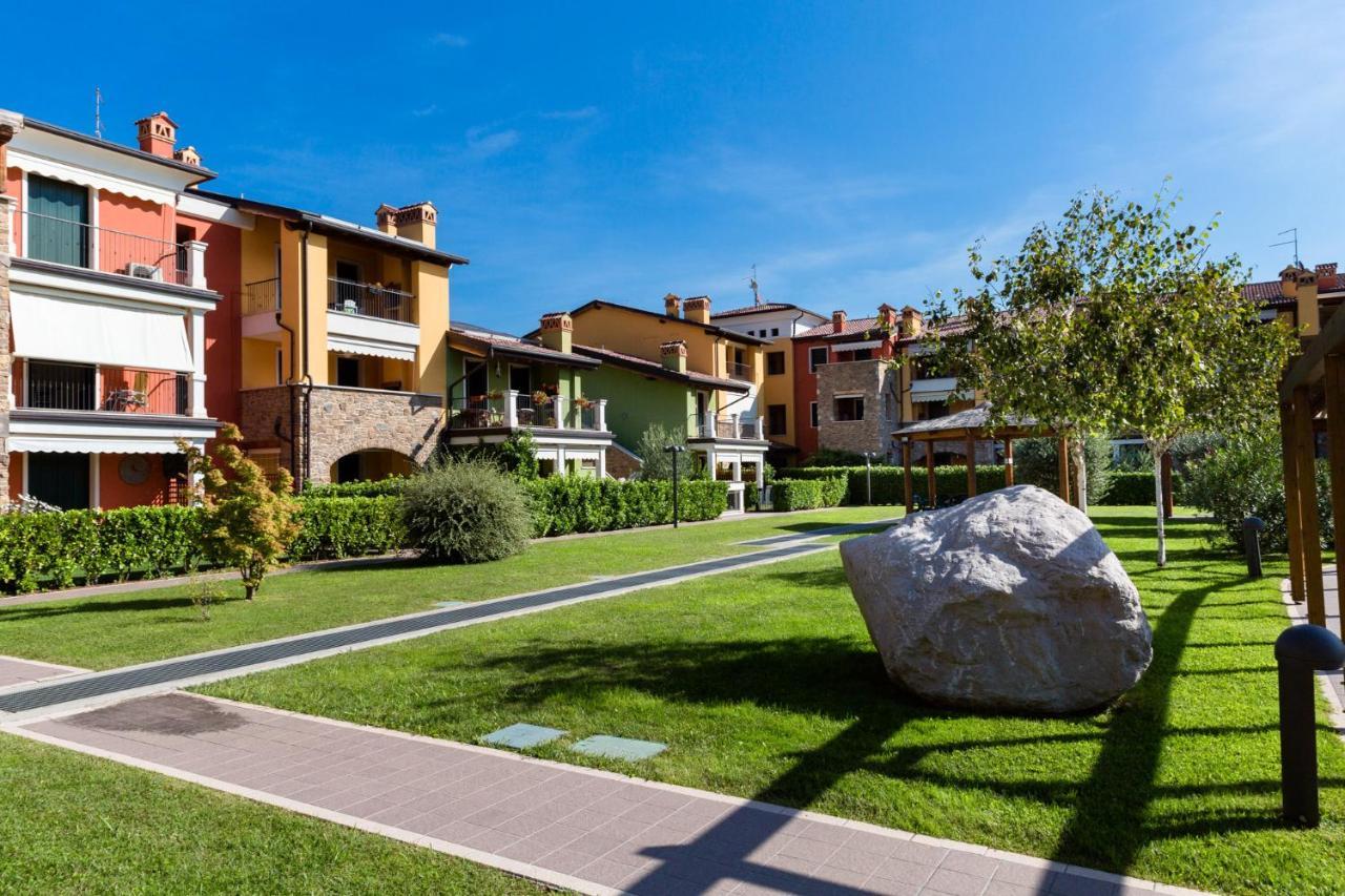 Ferienwohnung Lucy Sirmione Exterior foto
