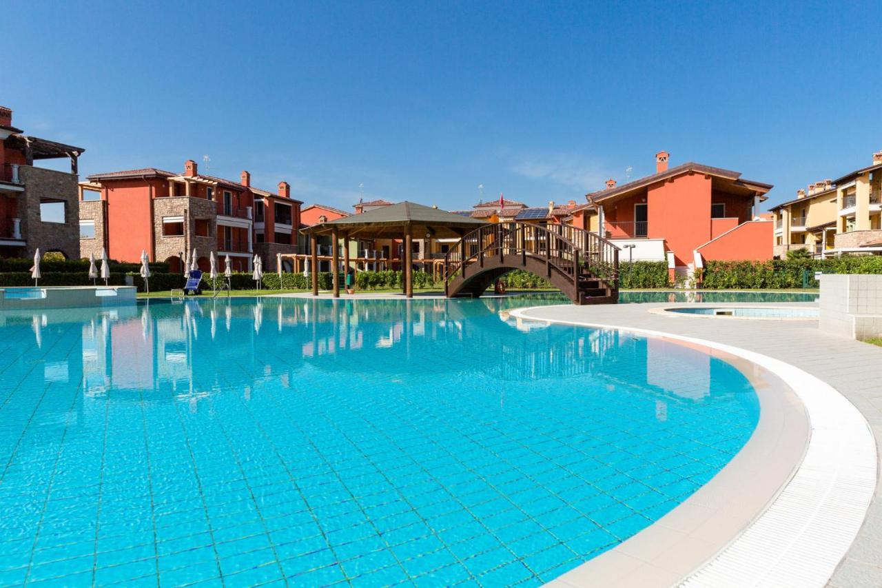 Ferienwohnung Lucy Sirmione Exterior foto