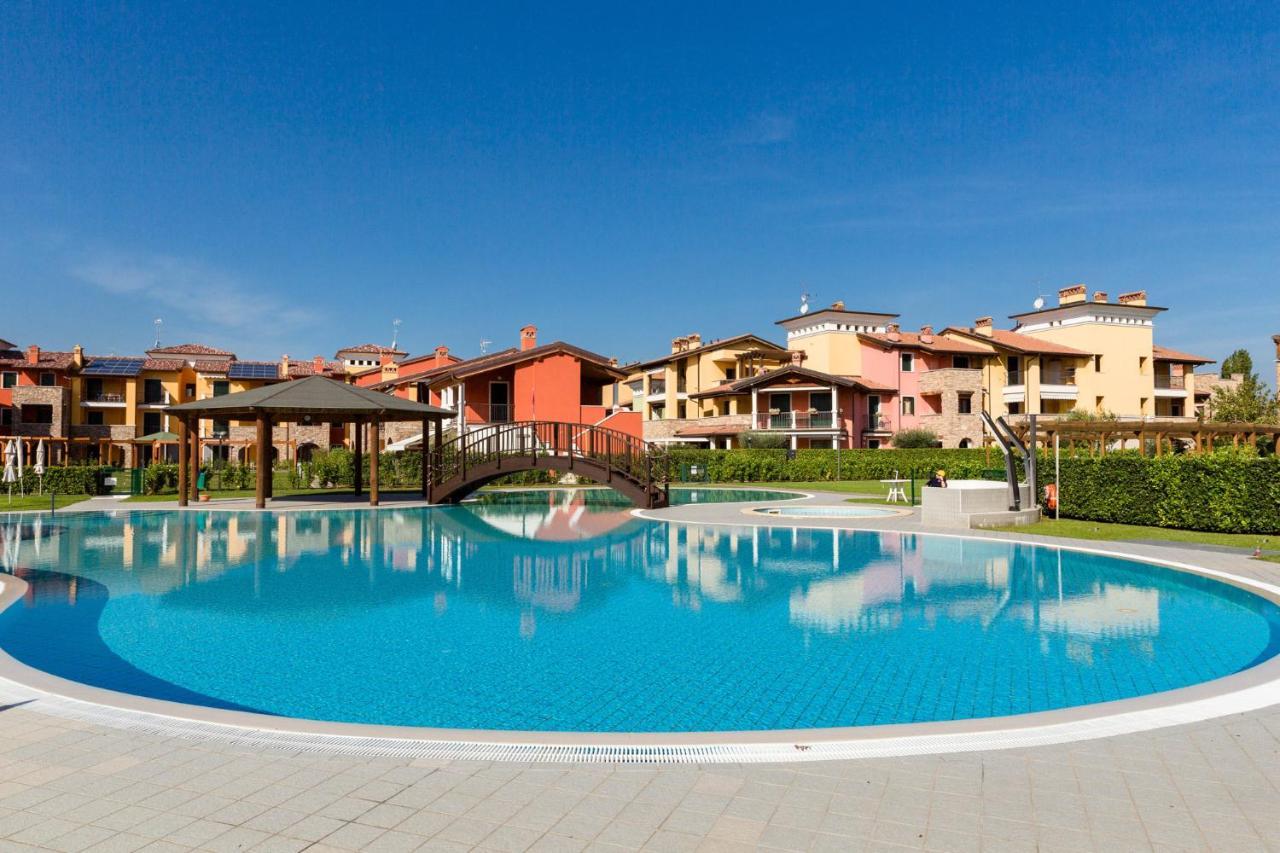 Ferienwohnung Lucy Sirmione Exterior foto