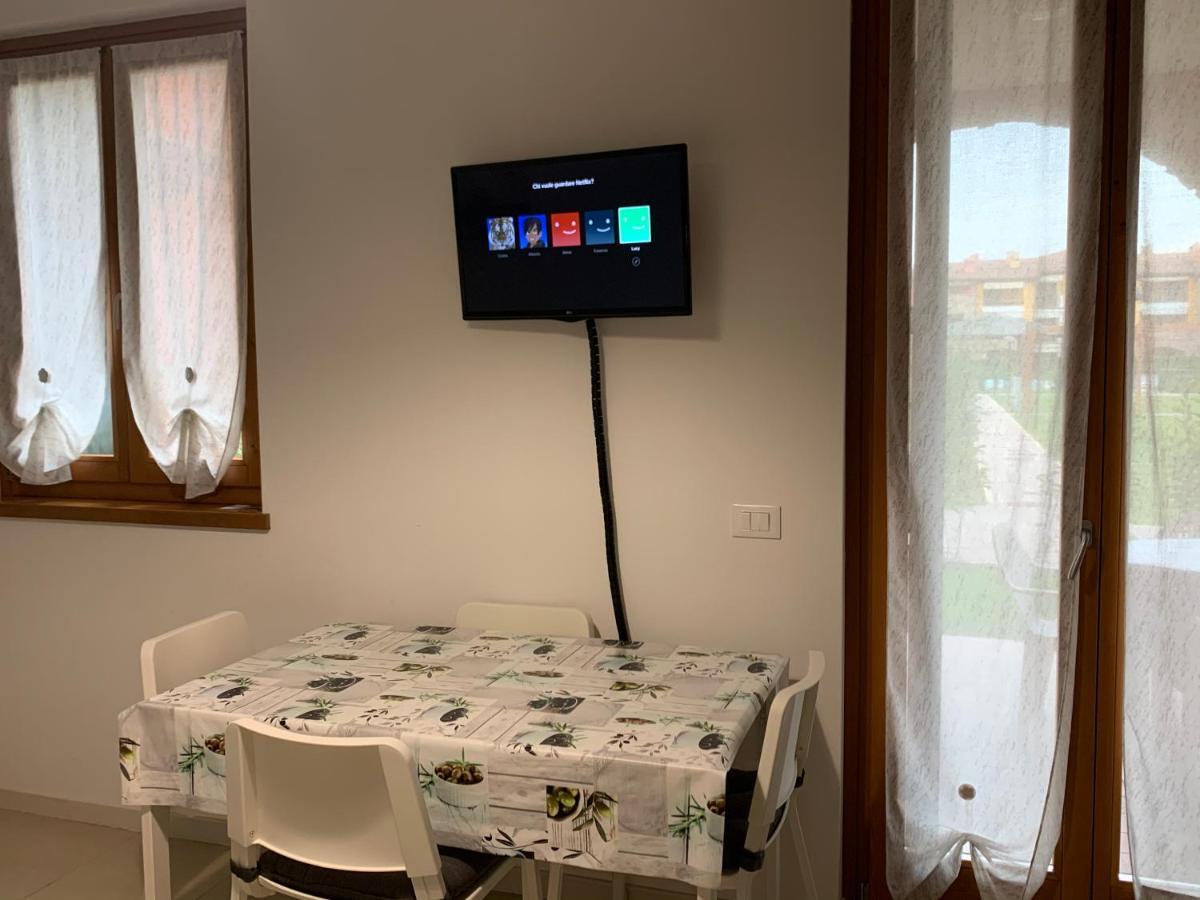 Ferienwohnung Lucy Sirmione Exterior foto